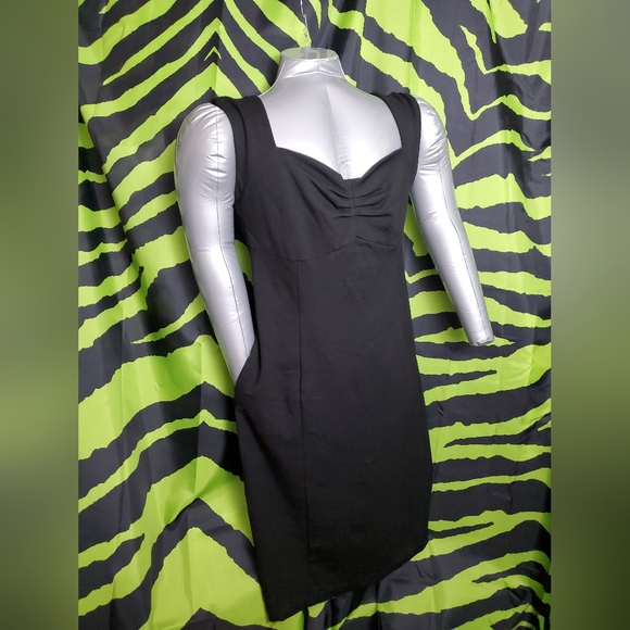 Betabrand BeautiFULL dress. Black. Side pocket. Size Large - Picture 3 of 7